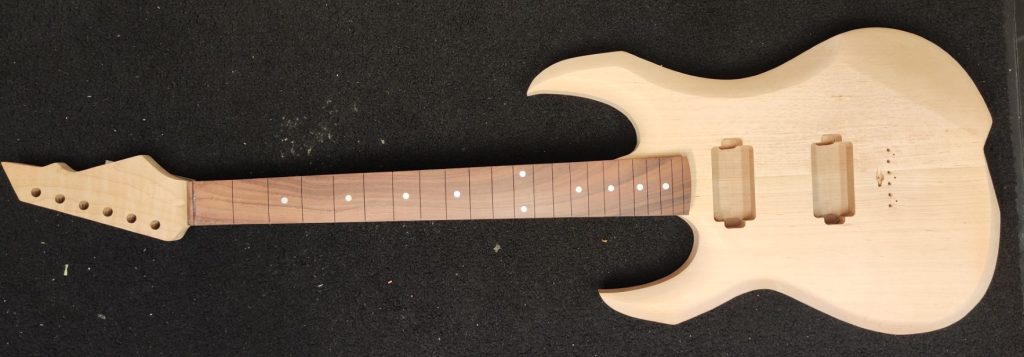 Schädlbläd Metal axt Guitar Tinnitus High Gain