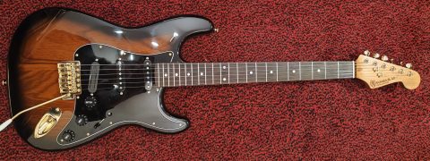 Schädlbläs ST Classic Tabacco Burst roasted Maple neck gotoh Trem Gotoh Tuner Gold