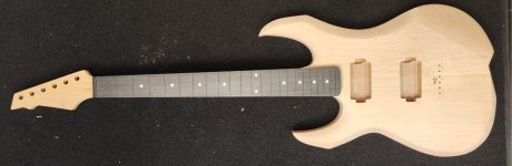 Schädlbläd Metal axt Guitar Tinnitus High Gain
